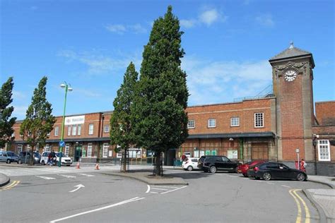 Nuneaton (Station) to Bedford